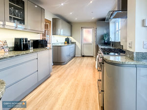 Kitchen/Diner- click for photo gallery